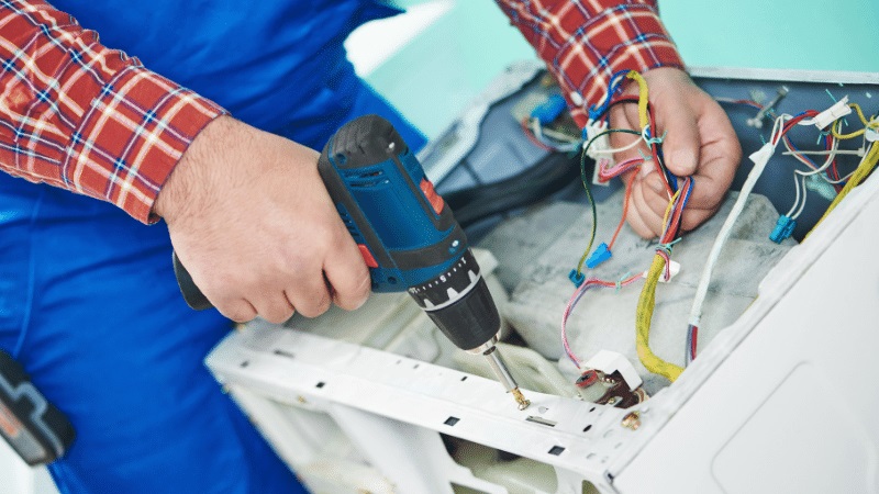 Çekmeköy Toshiba Toshiba çamaşır makinesi kart tamiri – Su almama arızası orijinal parça ile giderildi. - Teknik servis örneği